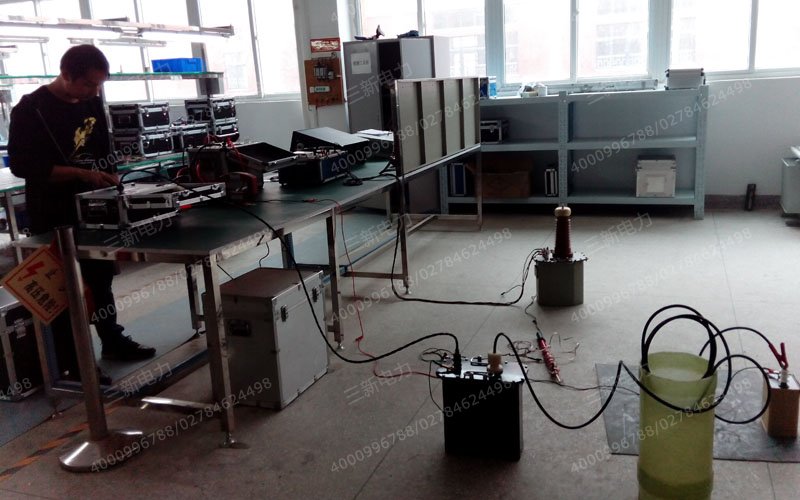 超低频耐压设备的出厂试验图